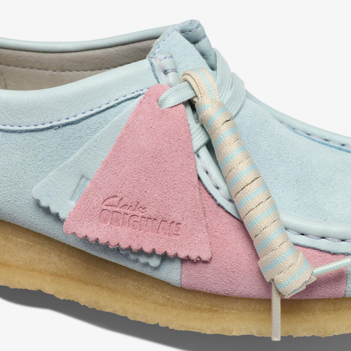 Wallabee Pale Blue Stripe - US 2182