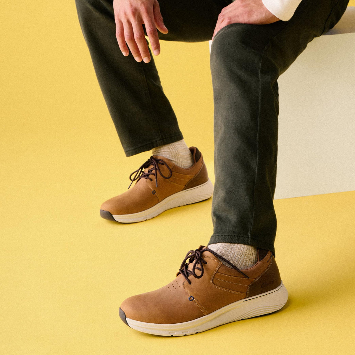 Motion Trek PT Dark Tan Leather - US 3380