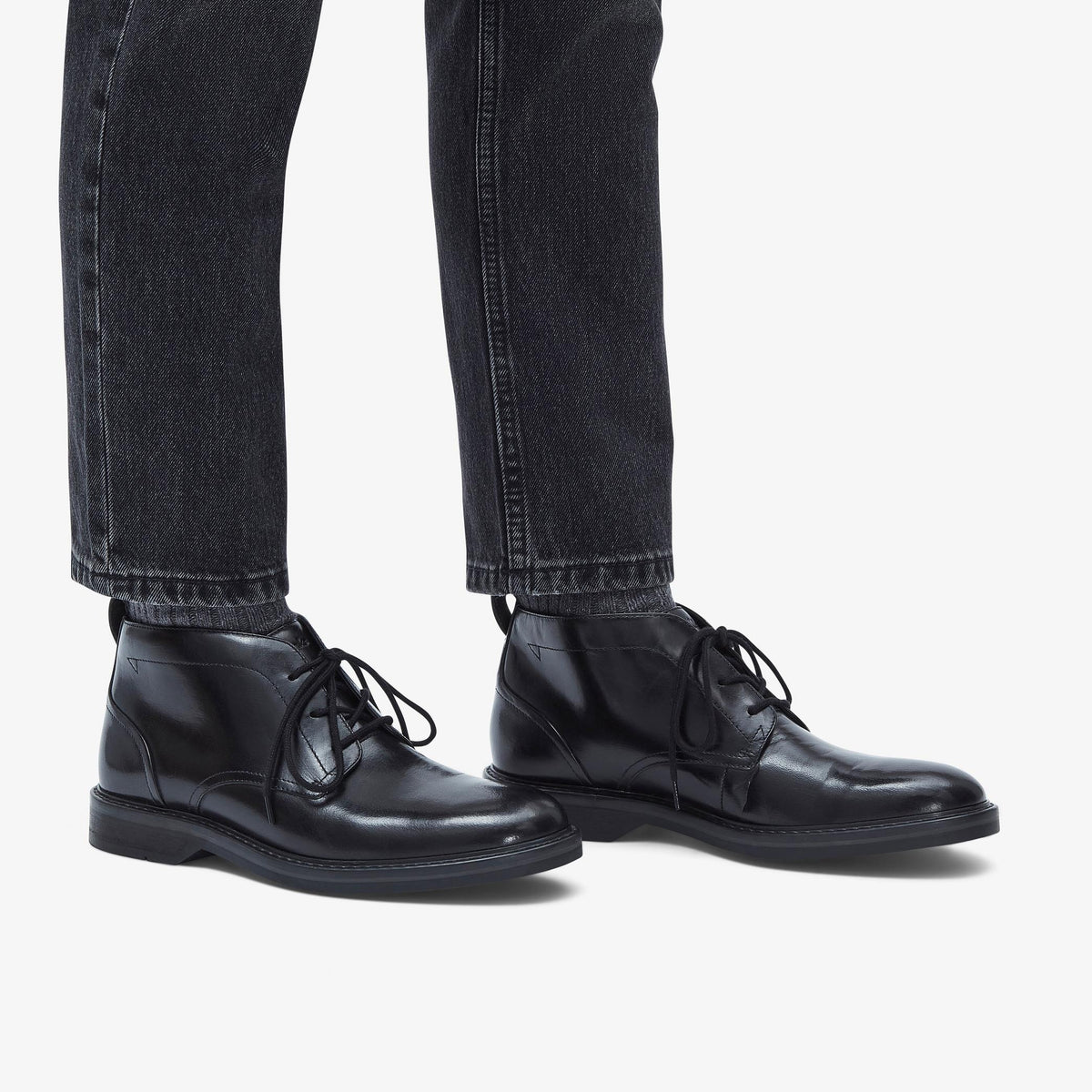 Aldwin Chukka Black Leather - US 7236