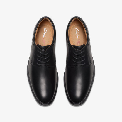 Eldredge Plain Black Leather - US 7716
