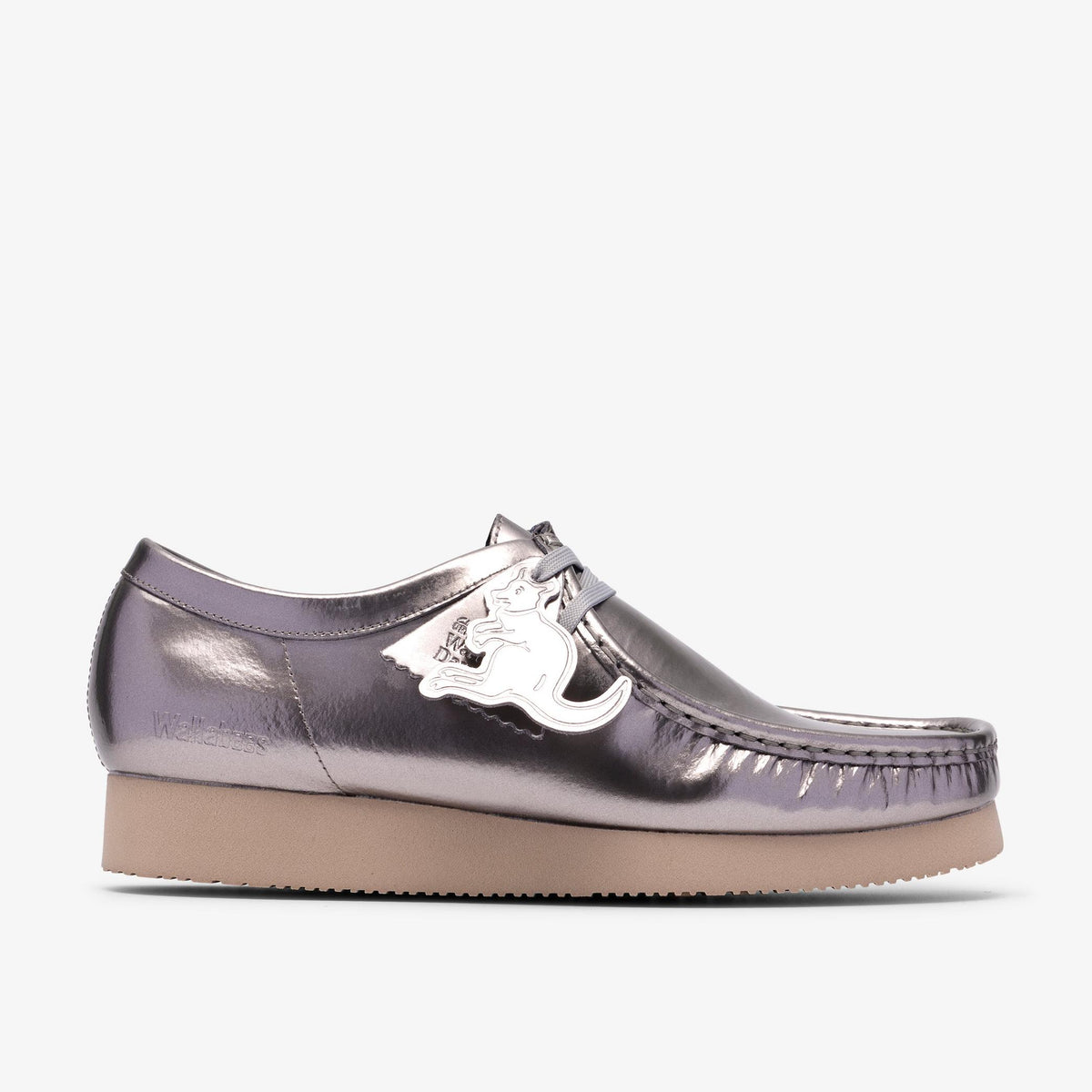 Wallabee 2604 Silver Patent - US 4777
