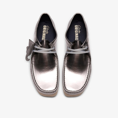 Wallabee 2604 Silver Patent - US 4777