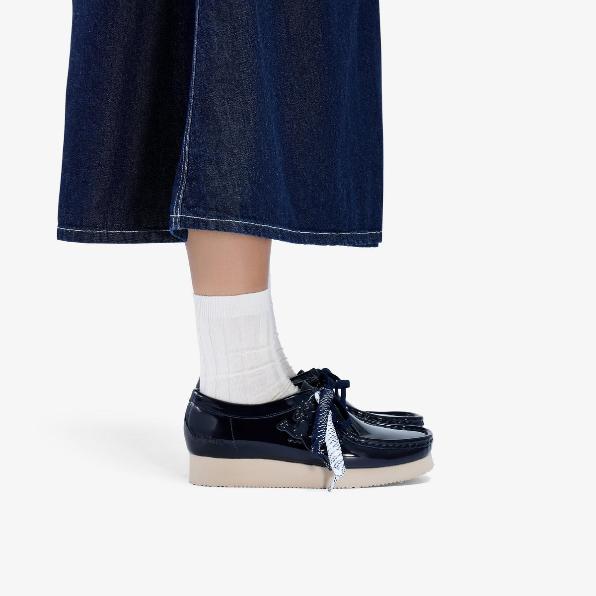 Wallabee 2604 Navy Patent - US 0359